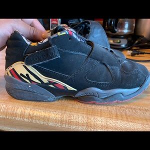 Sneaker head collectors OG playoff Jordan 8